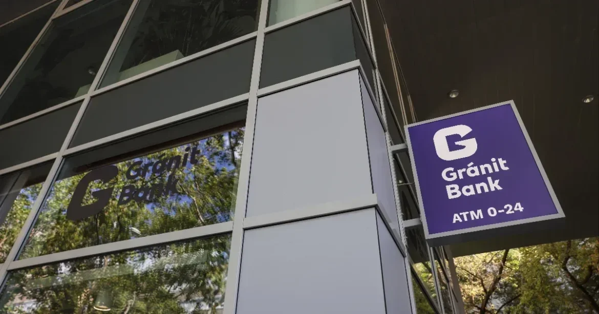 A MagNet Bank tulajdonosai mekkora részesedést vettek Tiborczéktól?