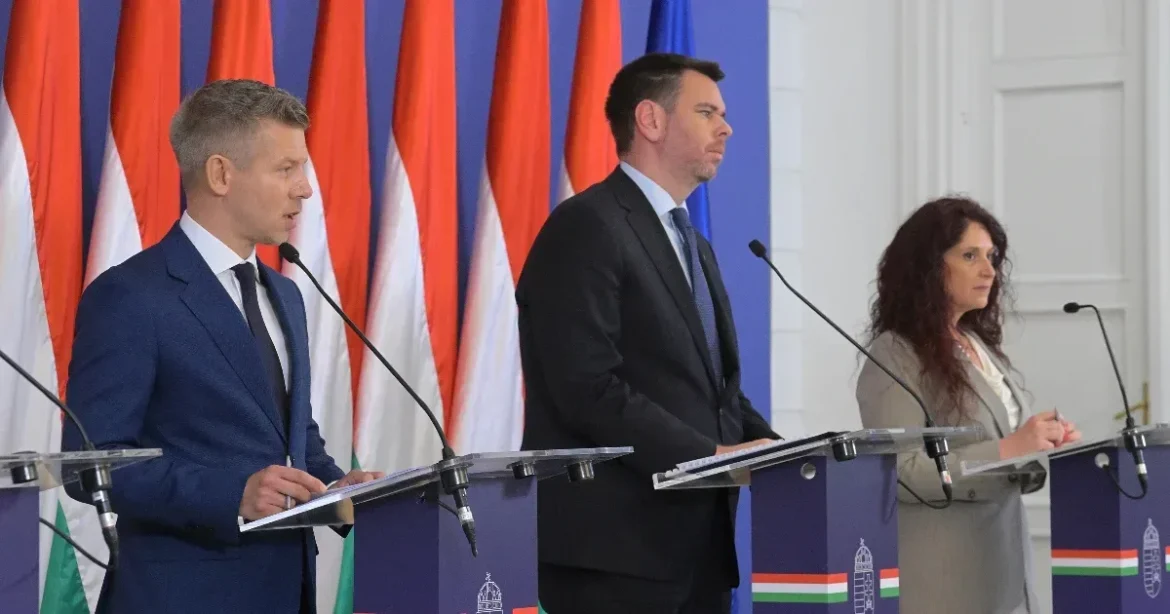 Kubatov Gábor, Deutsch Tamás és Szijjártó Péter sem lehet sportegyesület elnöke a jövőben
