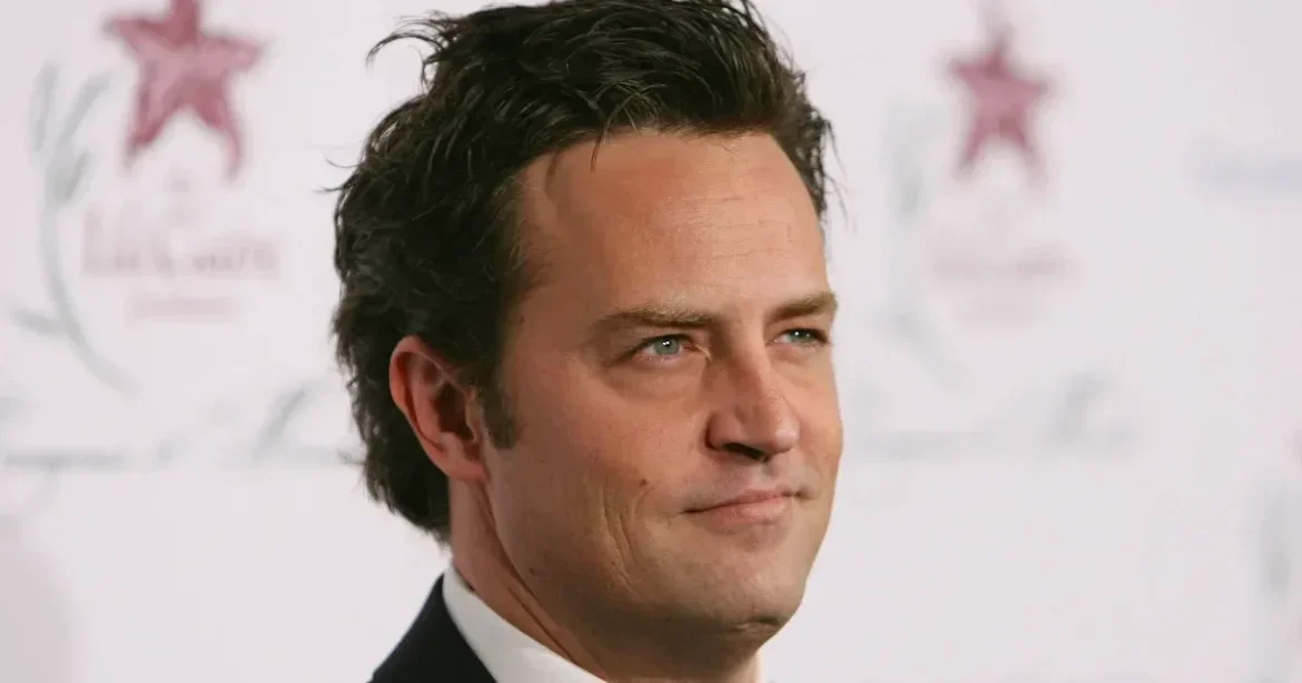 Matthew Perry halálának 3. évfordulóján jön a Netflix-dokumentumfilm