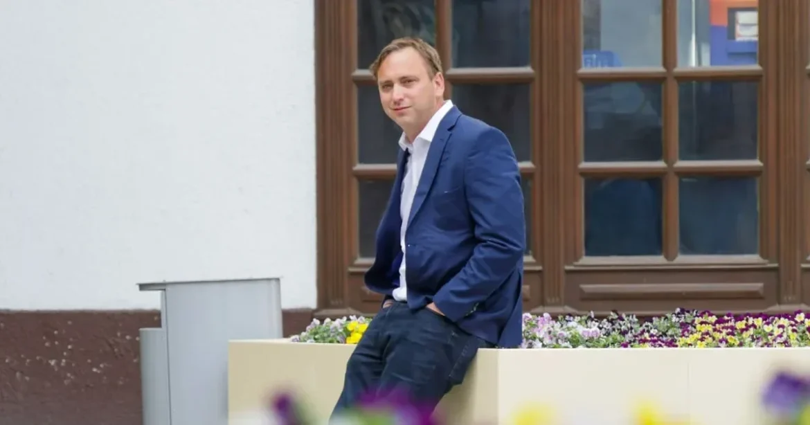 Őrsi Gergely a börtönben lovári nyelvet tanul a cellatársaitól