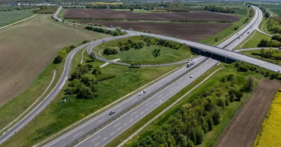 Rendőrségi nyomozás az M6-os autópálya működtetése ügyében