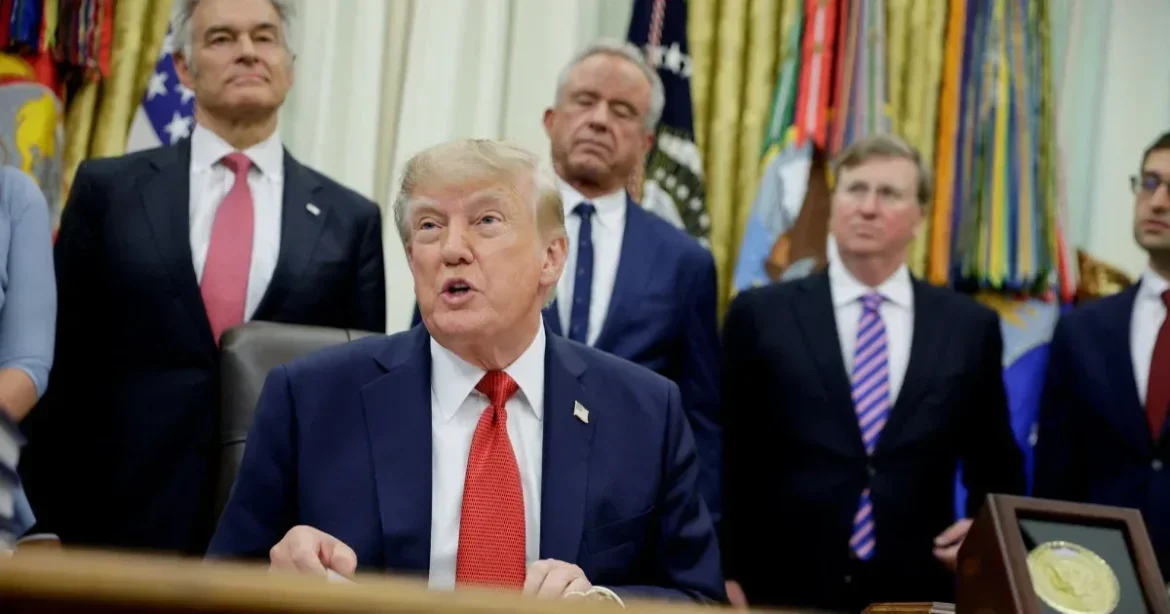 Trump aláírta, jönnek az amerikai szankciók Oroszország ellen