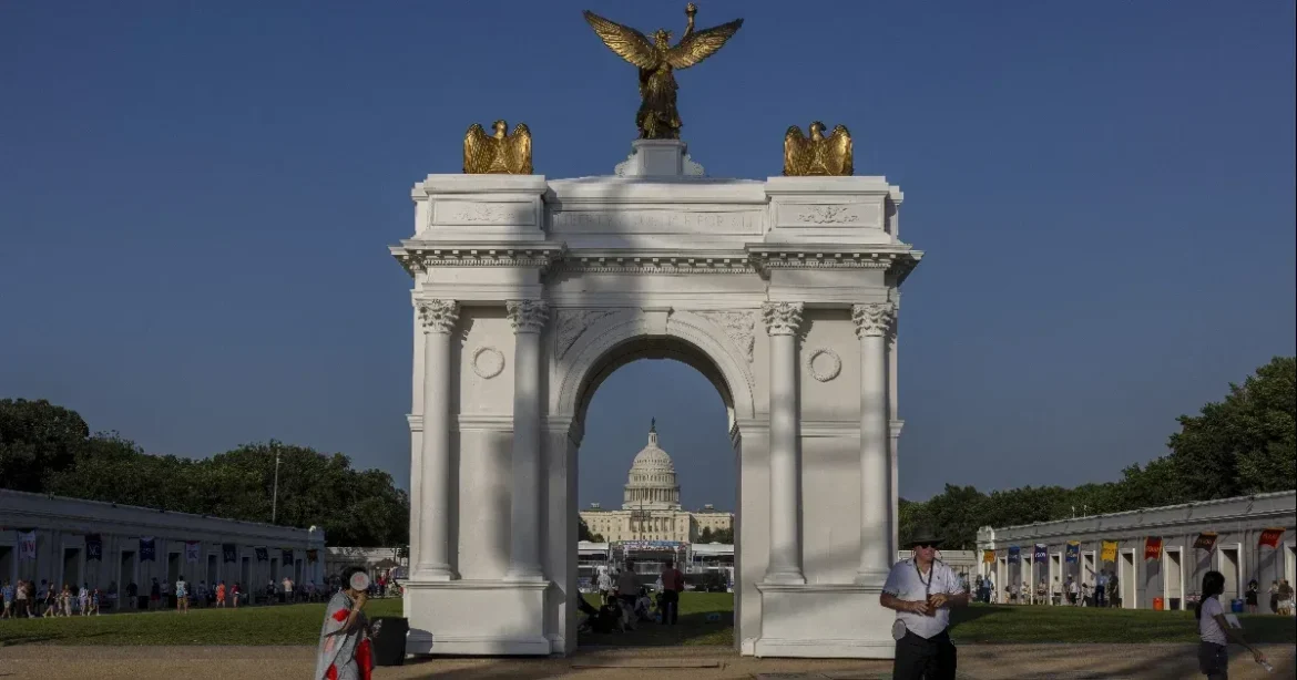 Trump szerint drónokat és mesterlövészeket is bevethetnek a washingtoni diadalívnél