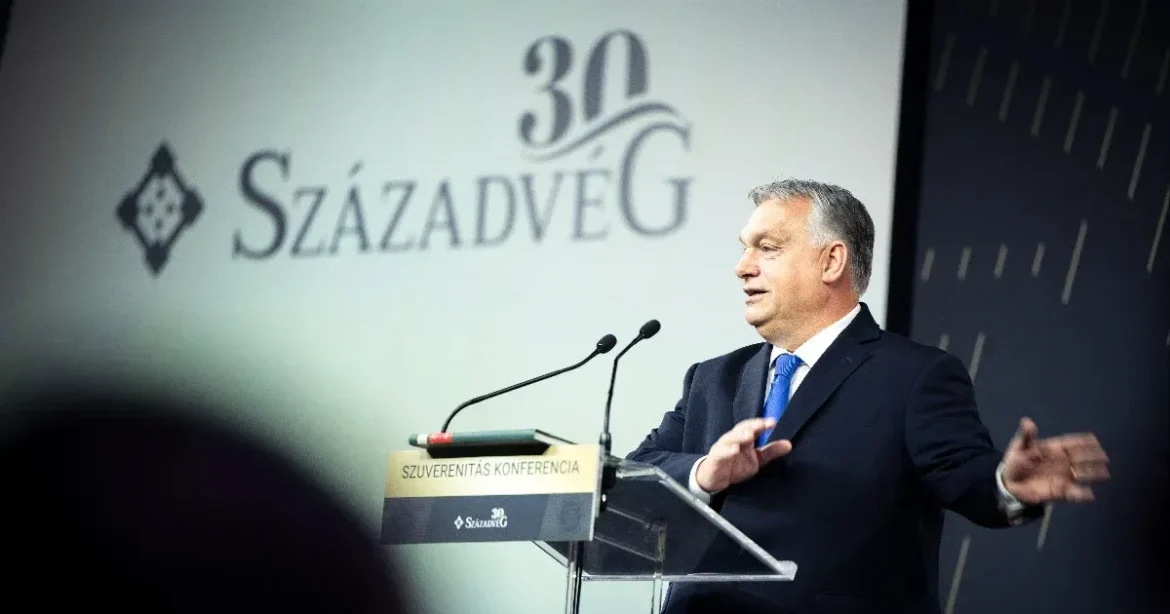 50 százalékos létszámcsökkenés és névváltás a Századvégnél