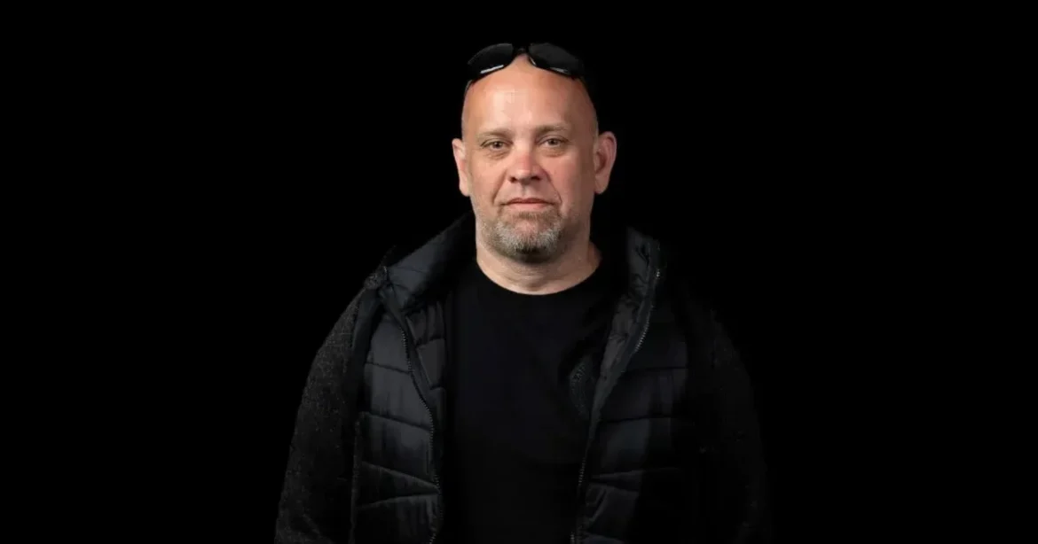 Fél disznót és névre szóló hentesbárdot kap a legfurcsább irodalmi díj nyertese