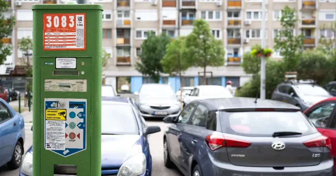 Kamerás autók válthatják a parkolóőröket a főváros egységes parkolási rendszerében