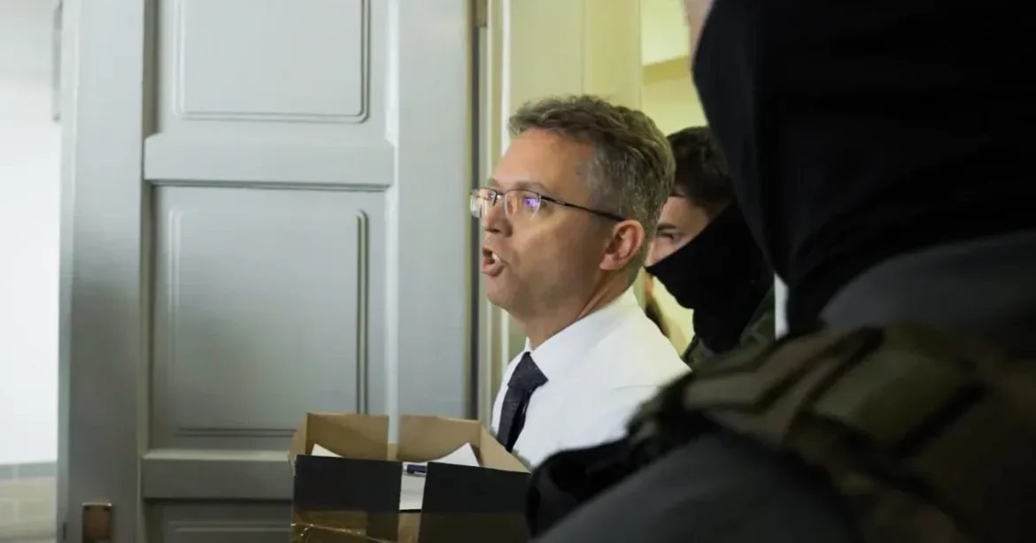 „Nem nyilatkozhattam, ennyit a szólásszabadságról” – kiabálta Hankó Balázs